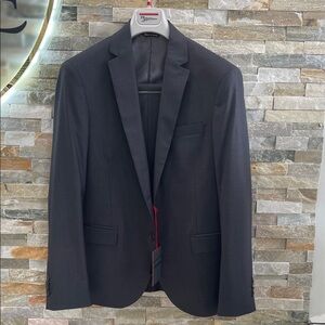 FB Fashion Elegant Men's Suit 🇨🇦